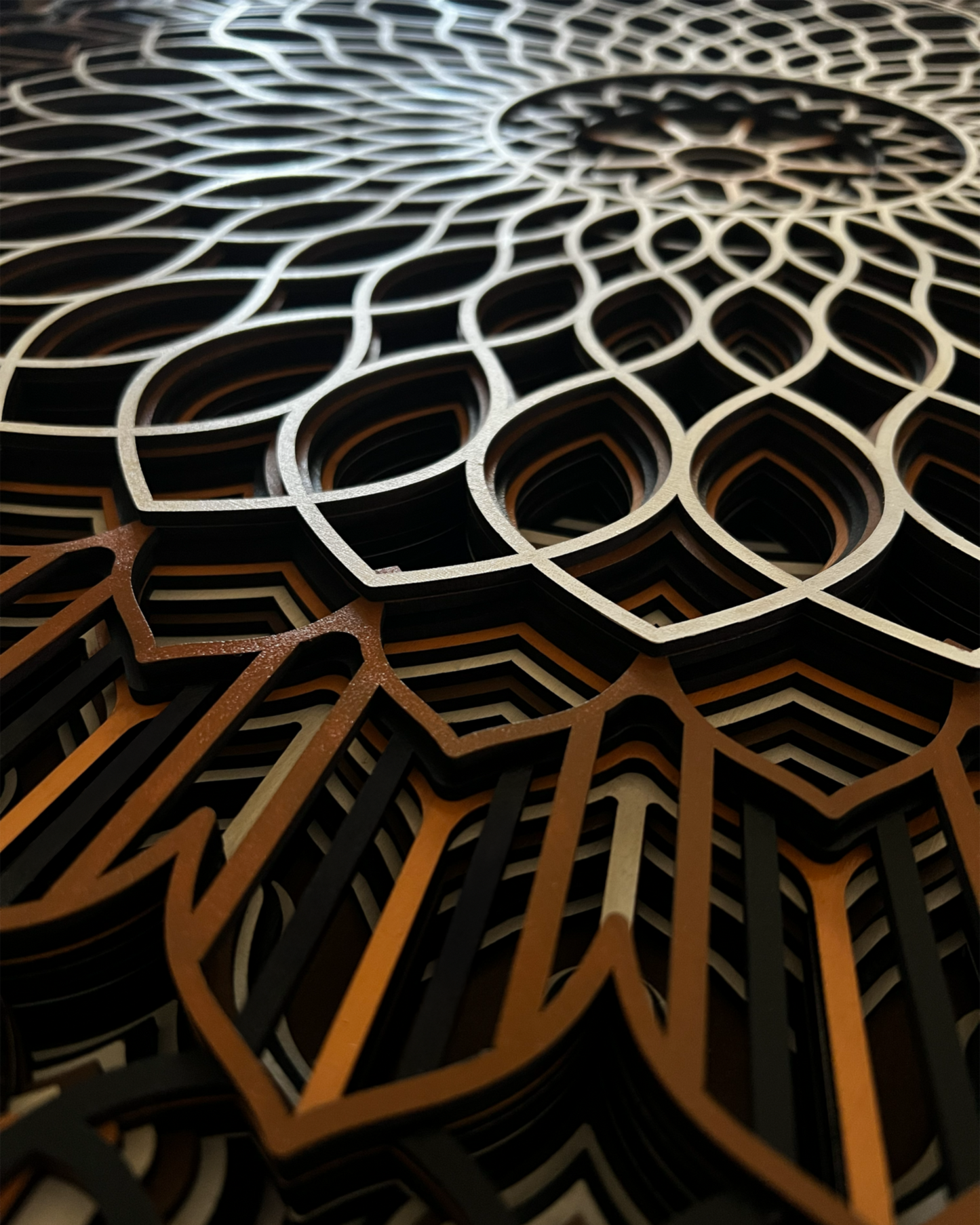 Nucleus | 60x60 cm